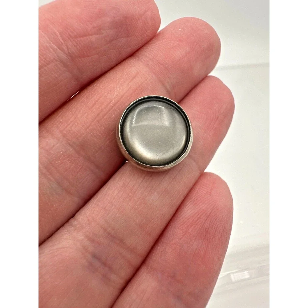 Single Vintage Silver Tone Gray Glass Cufflink — Replacement / One Only‎